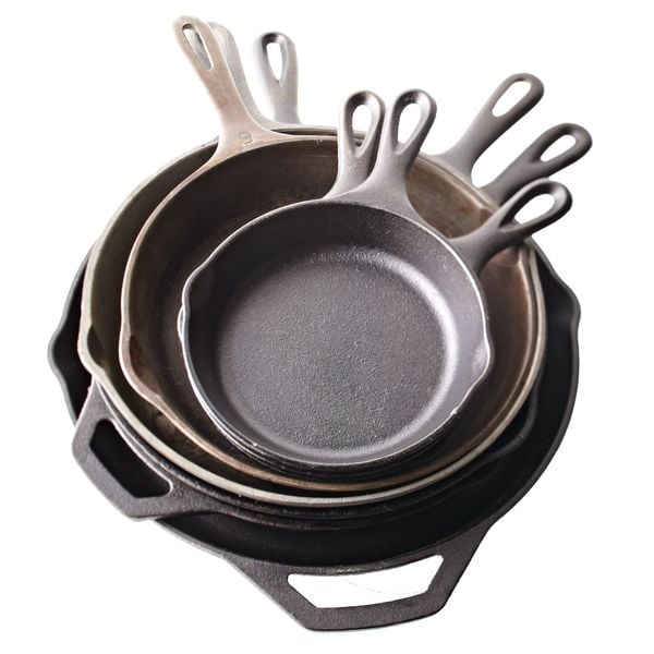 The Ultimate Guide to Your 17 Inch Cast Iron Skillet